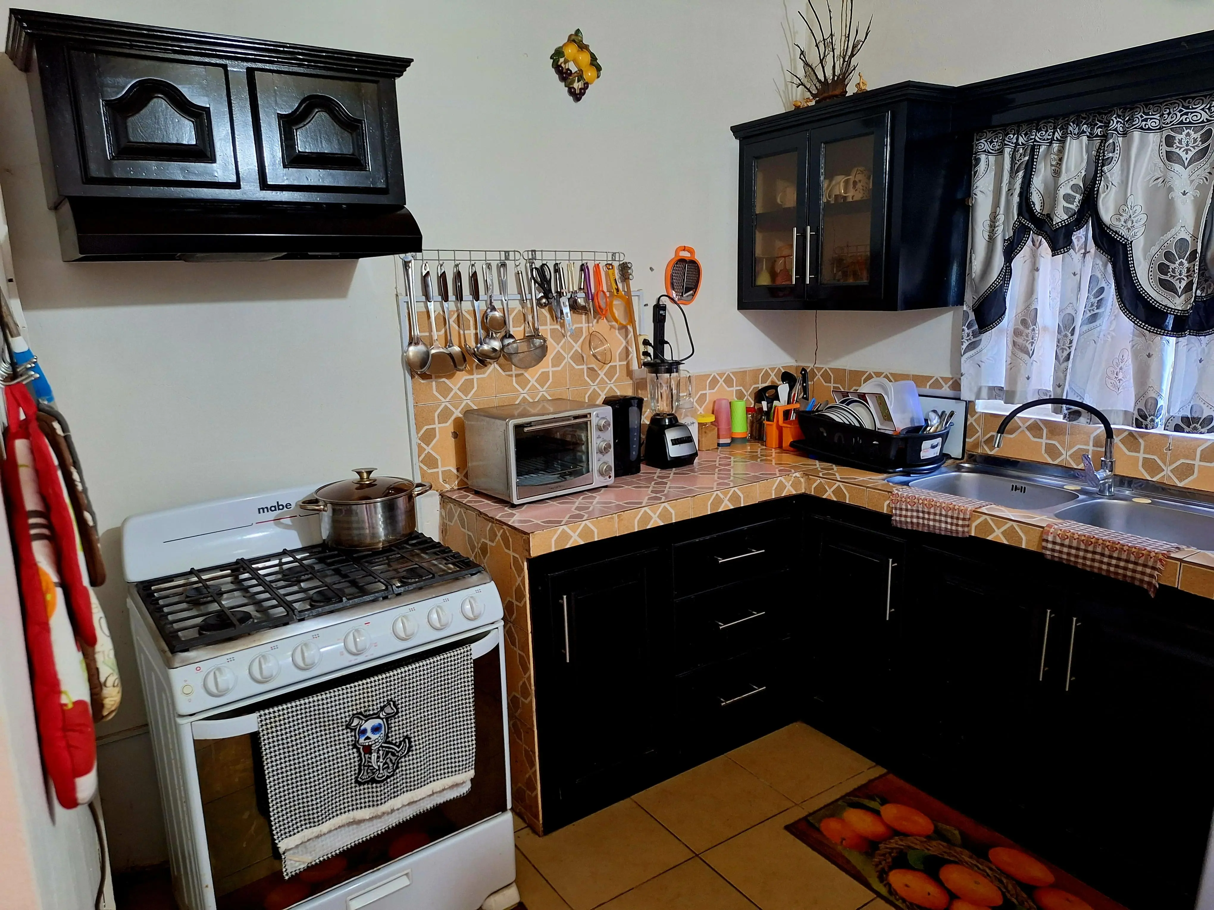 2 bedroom apartment kitchen